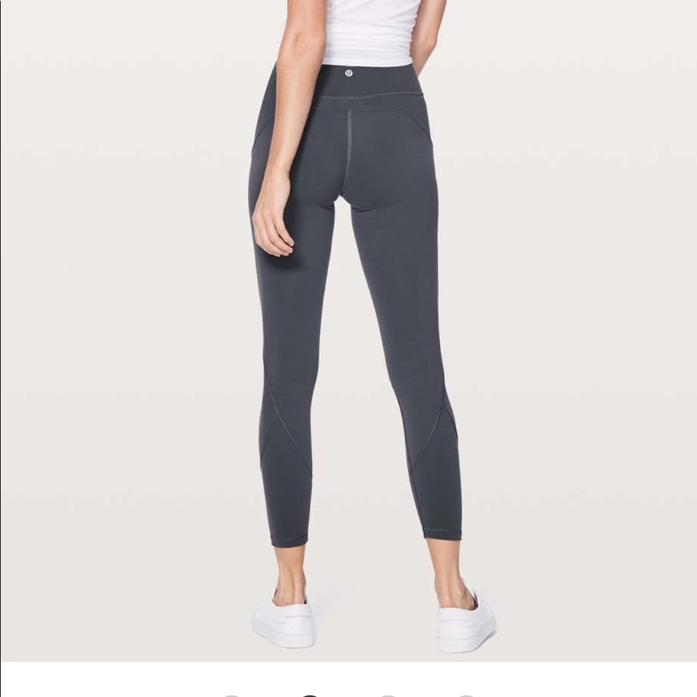 Lululemon in movement tight 25” dark shadow? 2